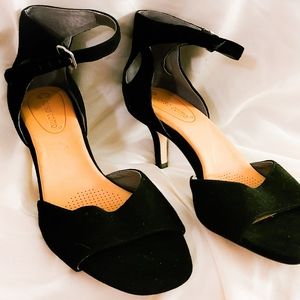 Corso Como suede blacking heels 8 1/2